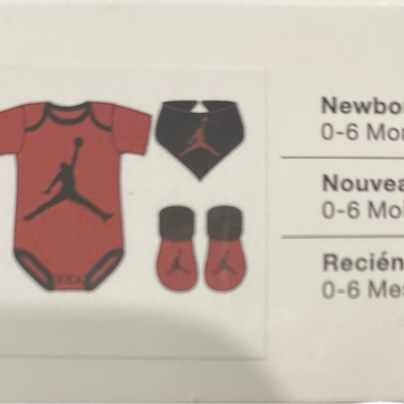 Boy’s Michael Jordan Basketball 3-Piece Gift Set Bodysuit Booties Bib 0-6 Months - Picture 2 of 5